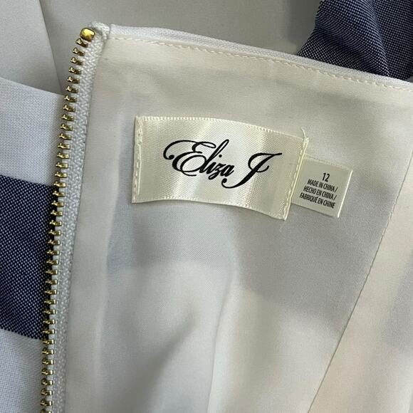 Eliza J midi dress white and chambray blue striped size 12‎ fit and flare - Picture 6 of 7